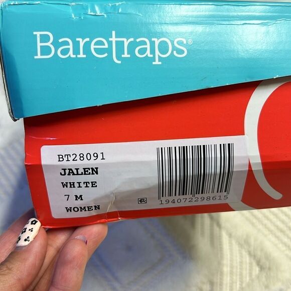 BARETRAPS - Jalen Sandal in White - Picture 6 of 6